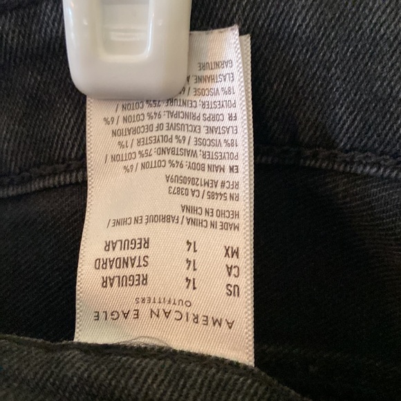 American Eagle distressed jeans - Picture 7 of 7